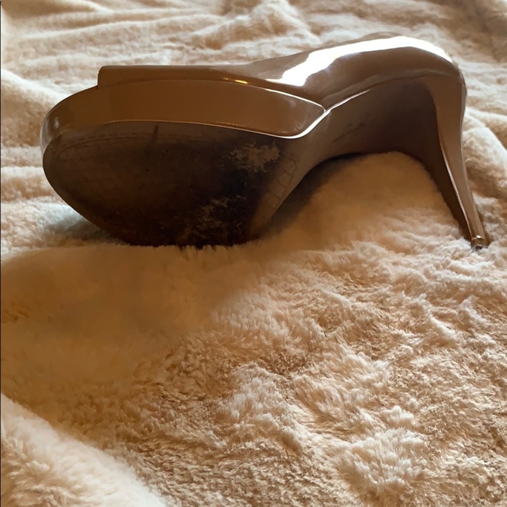 Nude Heels - Picture 4 of 4